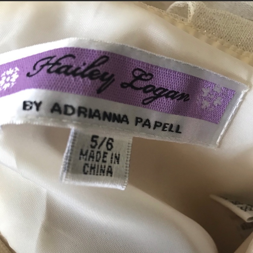 Hailey Logan by Adrianna Papell Grecian Goddess Style Formal Gown white/gold 5/6 - Picture 2 of 4